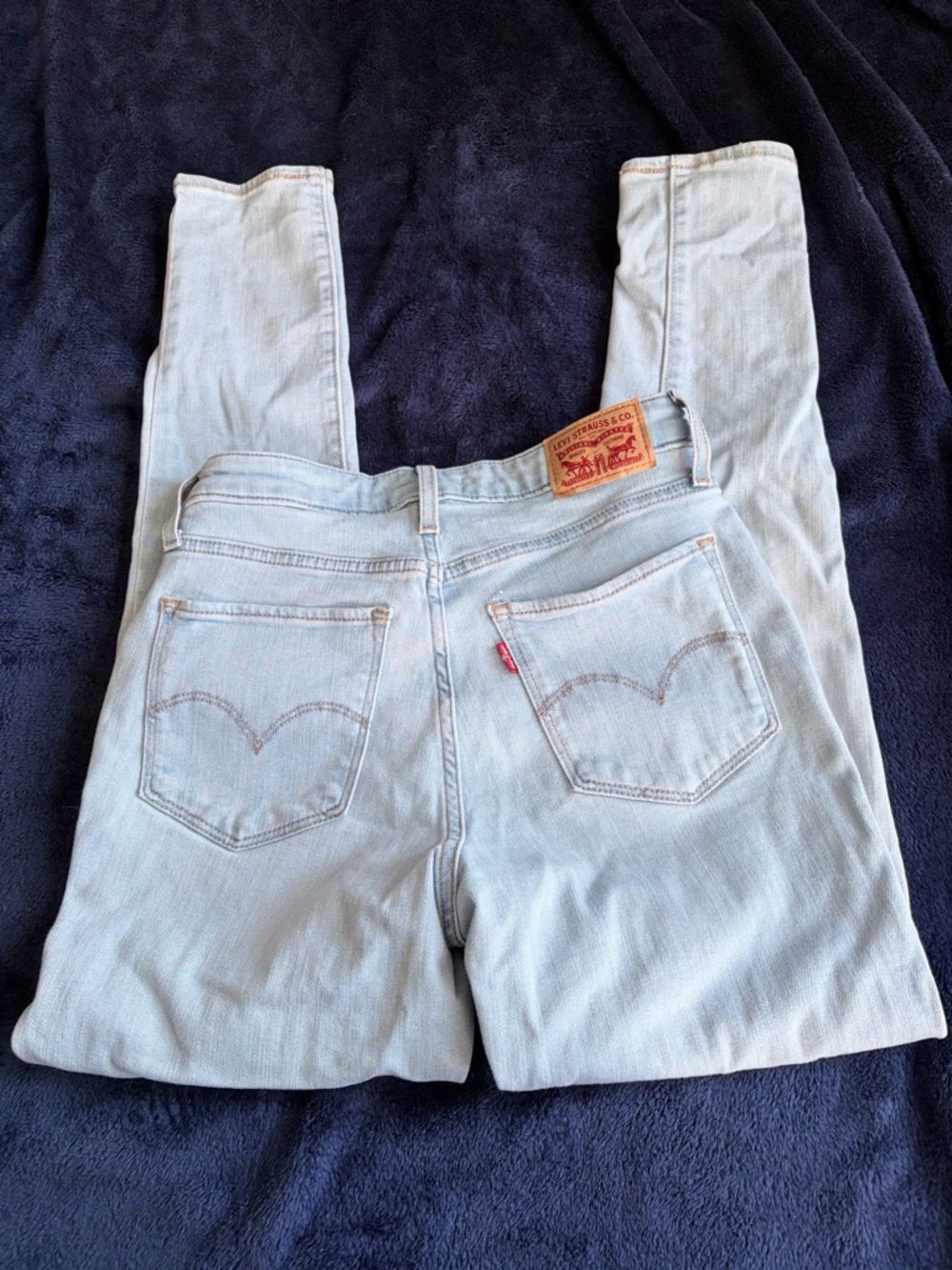 Levi's Light Wash 721 High-Rise Women’s Jeans size 27